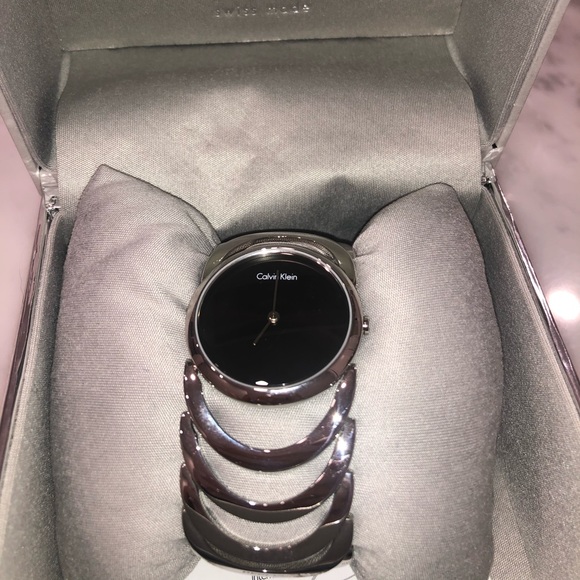 NWOT Calvin Klein Bracelet Watch - Picture 2 of 3